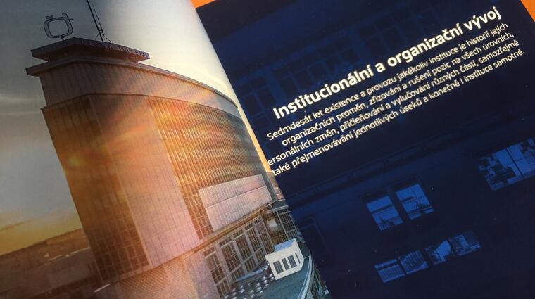 Kniha 70 let stále spolu